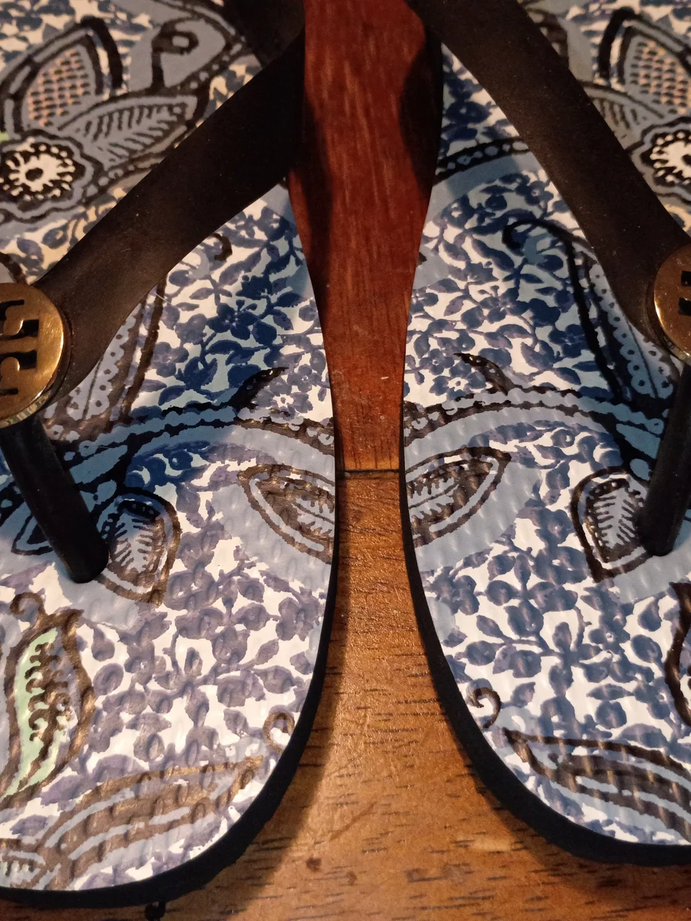 Tory Burch Women's Blue Floral Flip Flop Sandals